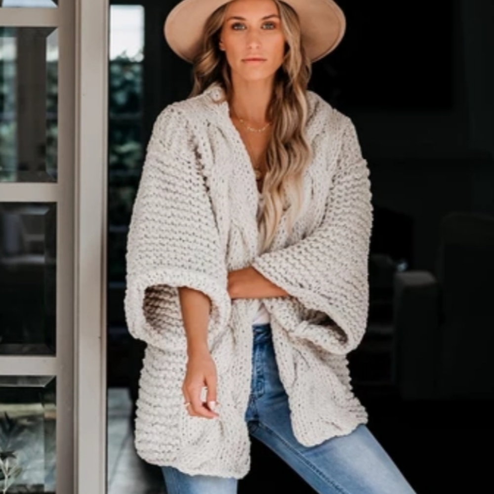 Handmade Chunky Chenille Large Cable Knit Cardigan - Picture 4 of 5